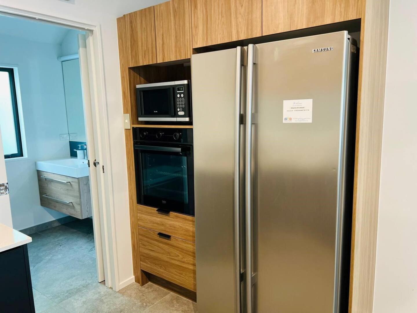 Chester St East - Christchurch Holiday Homes Экстерьер фото